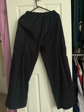 Gymshark Black Cargo Pants with Elastic Waistband